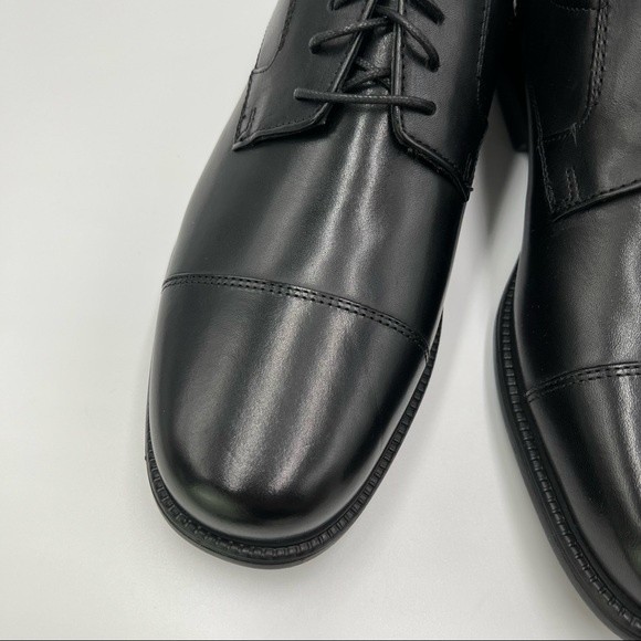 rockport men's charles road cap toe oxford